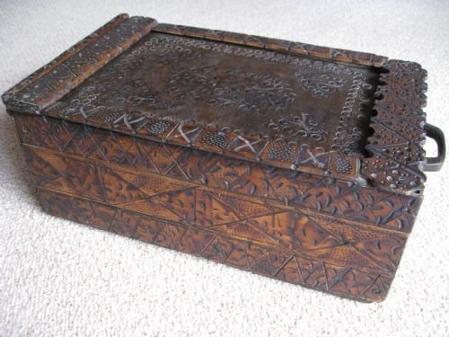 Charming Poker Work Candle Box