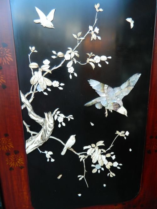 fig 1. oriental two fold room screen