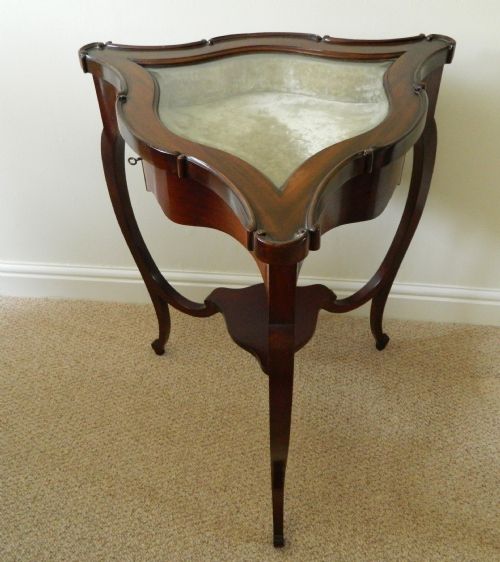 Unusual Mahogany Bijouterie Table