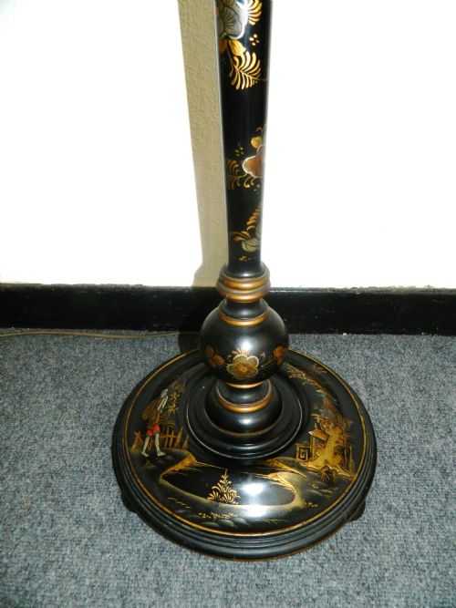 Chinoiserie Lamp