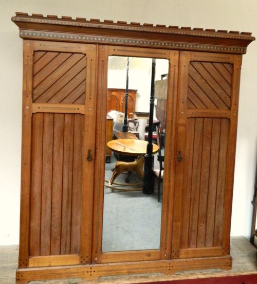 Large Arts & Crafts Wardrobe