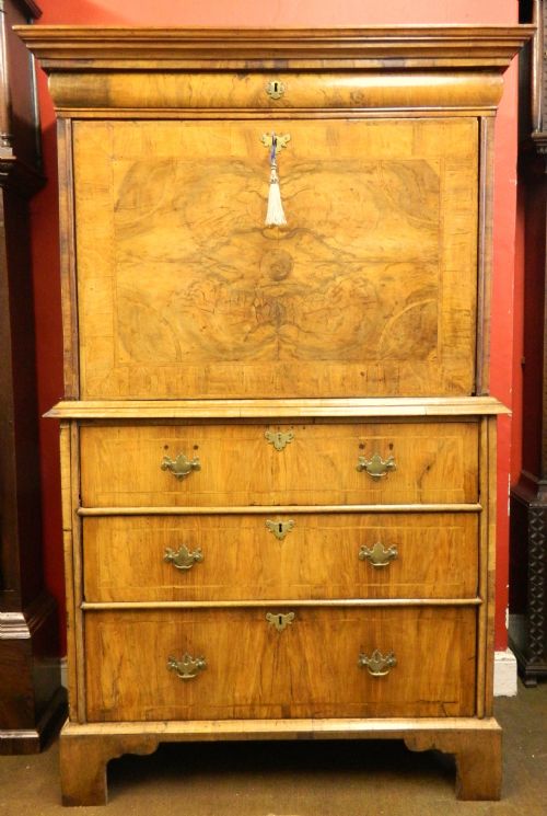 Early Walnut Escitoire