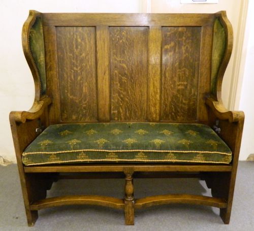 Oak Settle