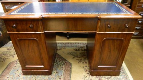 Mahogany Pedestal Desk