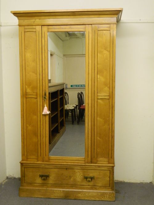 Arts & Crafts Bedroom Suite