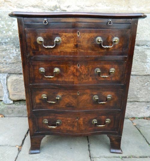 Small Serpentine Chest of Drawers