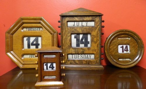 Oak Perpetual Calendars