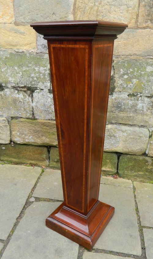 Mahogany Torchere / Pedestal