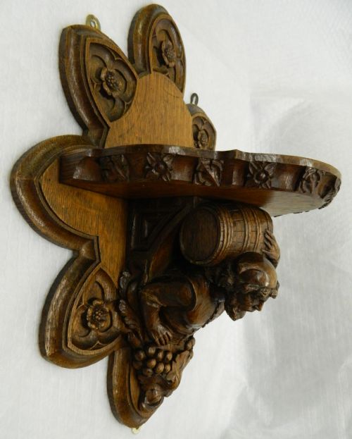 Carved Oak Wall Bracket