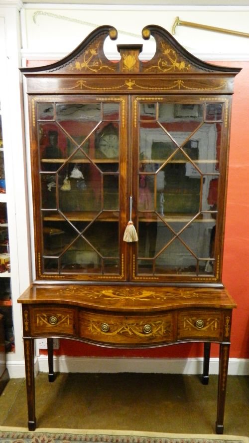 Fine Quality Inlaid Rosewood Cabinet
