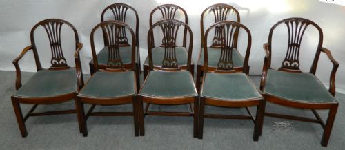 Set of 8 Mahogany Hepplewhite Dining Chairs