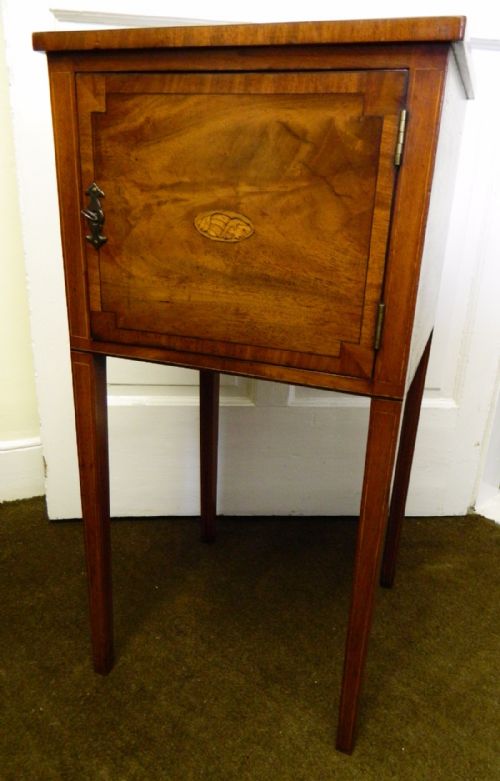 Georgian Mahogany Bedside Cabinet / Pot Cupboard