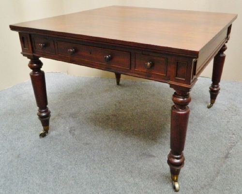 Gillows Extending Mahogany Library / Writing Table