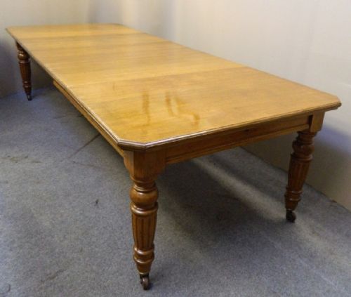 fig 1. oak extending dining table & 8 chairs