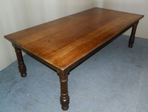 Large Oak Kitchen Table / Dining Table