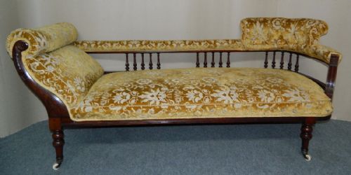 Victorian Chaise Longue / Sofa