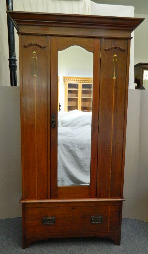 fig 1. Art Nouveau mahogany bedroom suite
