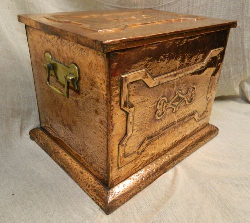 Arts & Crafts Copper Log Bin / Coal Bin
