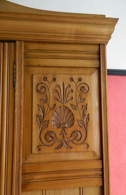 fig 1. wardrobe