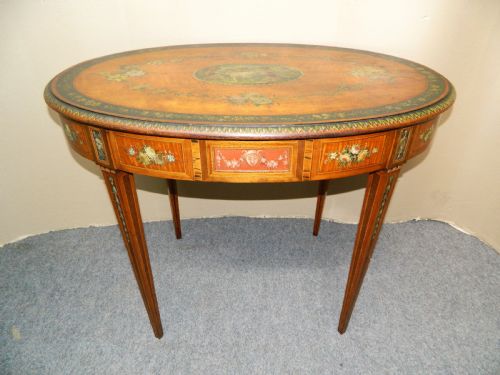 Exhibition Quality  Sheraton Revival Table