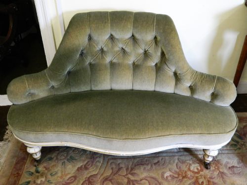 Small Sofa / Window Seat