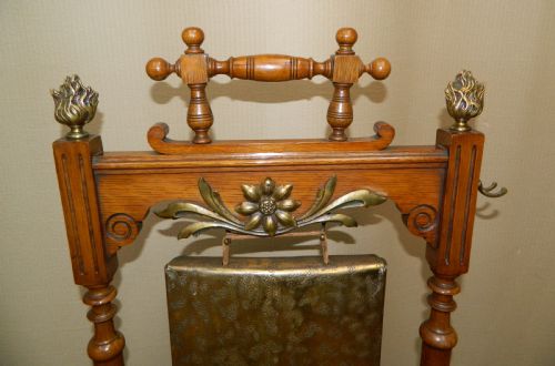 fig 1. large oak dinner gong - Shoolbred