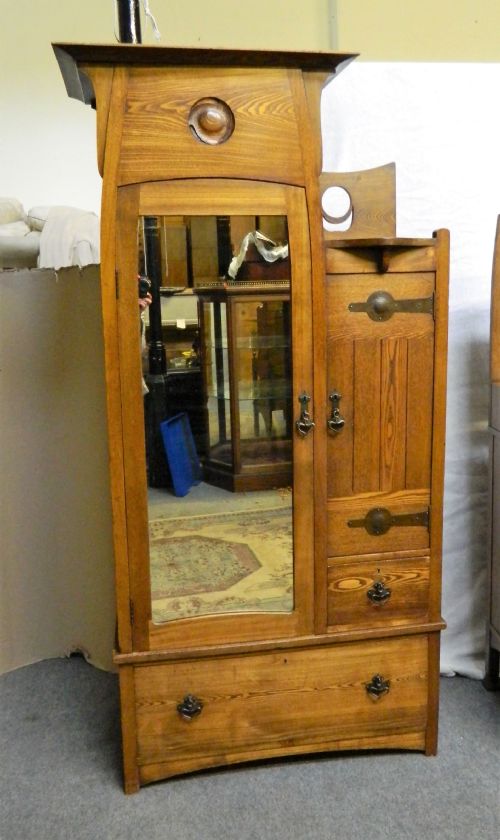 fig 1. Arts & Crafts oak bedroom suite