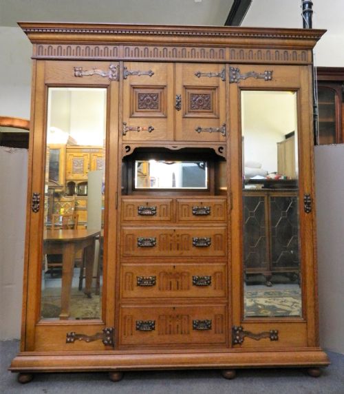 Arts & Crafts Oak Wardrobe