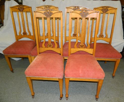 Set of 6 Oak Arts & Crafts Dining Chairs