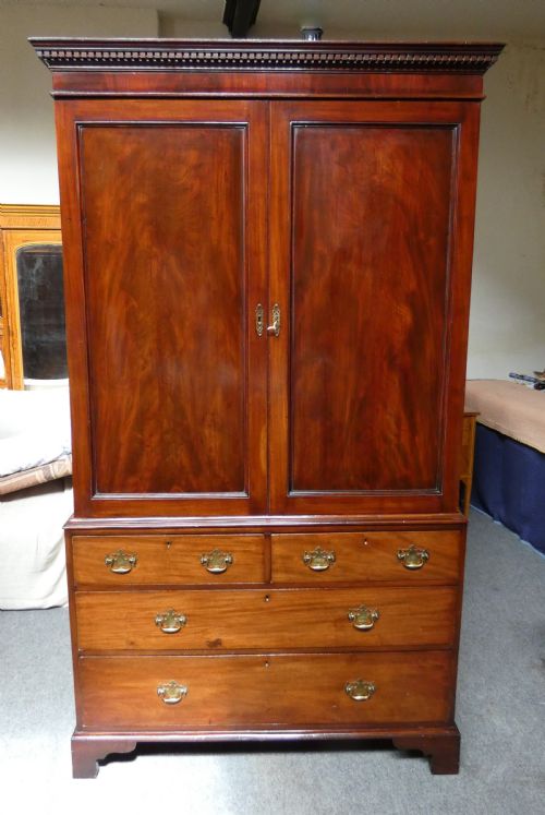 Georgian Mahogany Linen Press