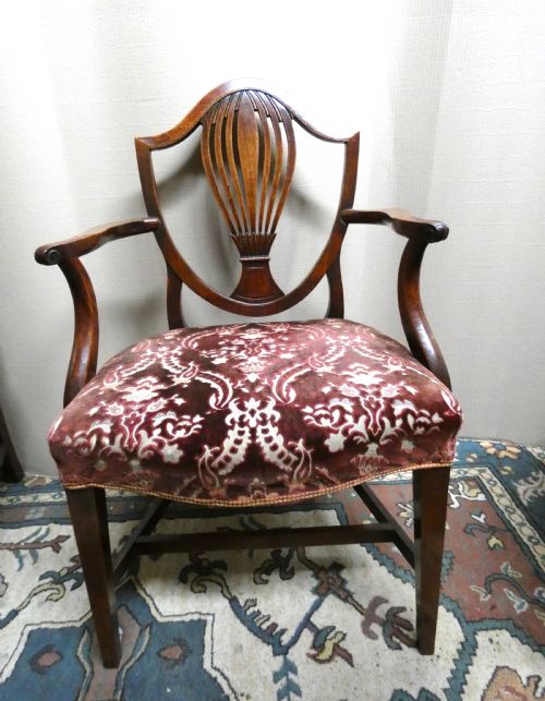SET OF 6 HEPPLEWHITE DINING CHAIRS - ADDITIONAL PHOTO 2