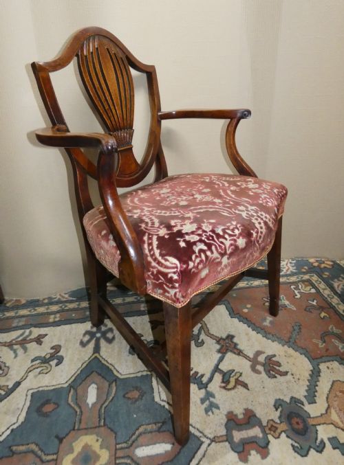 SET OF 6 HEPPLEWHITE DINING CHAIRS - ADDITIONAL PHOTO 4