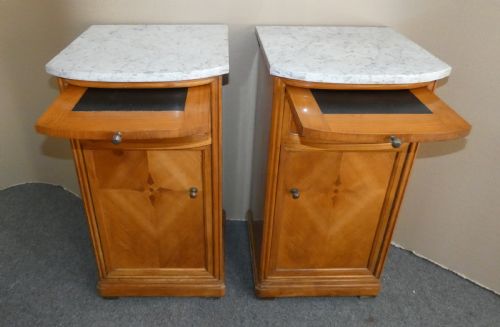 PAIR OF SATINWOOD BEDSIDE CABINETS - ADDITIONAL PHOTO 2