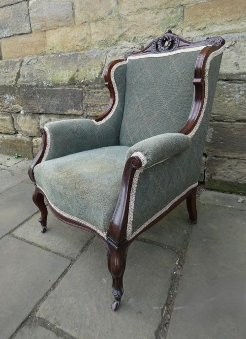 SMALL ARMCHAIR - ADDITIONAL PHOTO 4