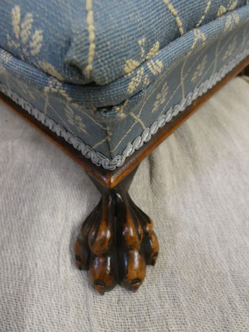 FOOT STOOL - ADDITIONAL PHOTO 2