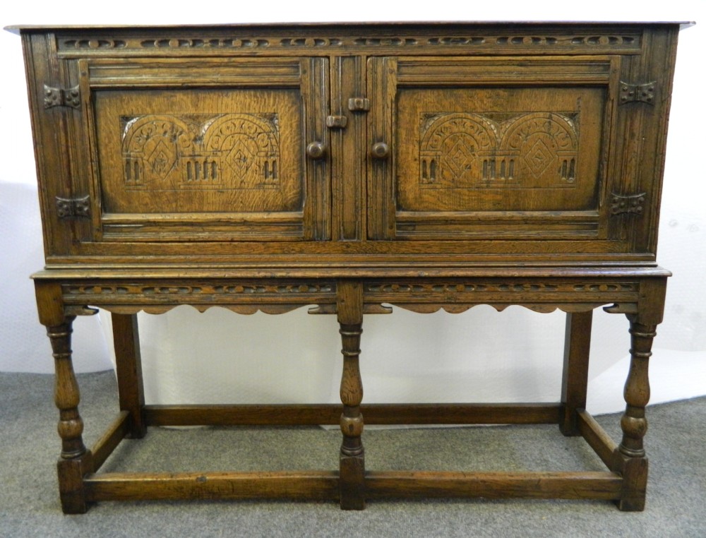 carved oak 'hutch' cupboard