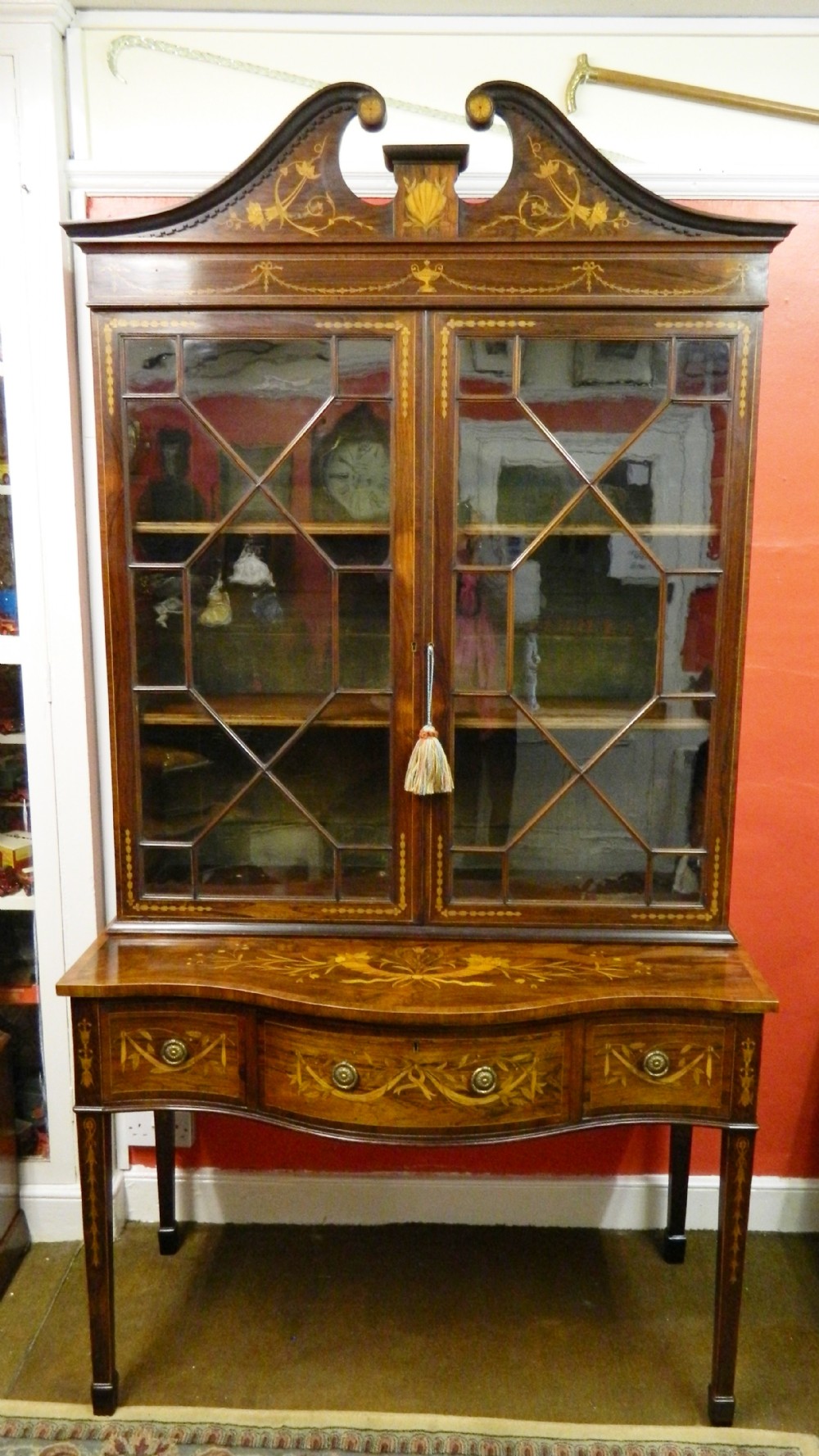 fine quality inlaid rosewood cabinet
