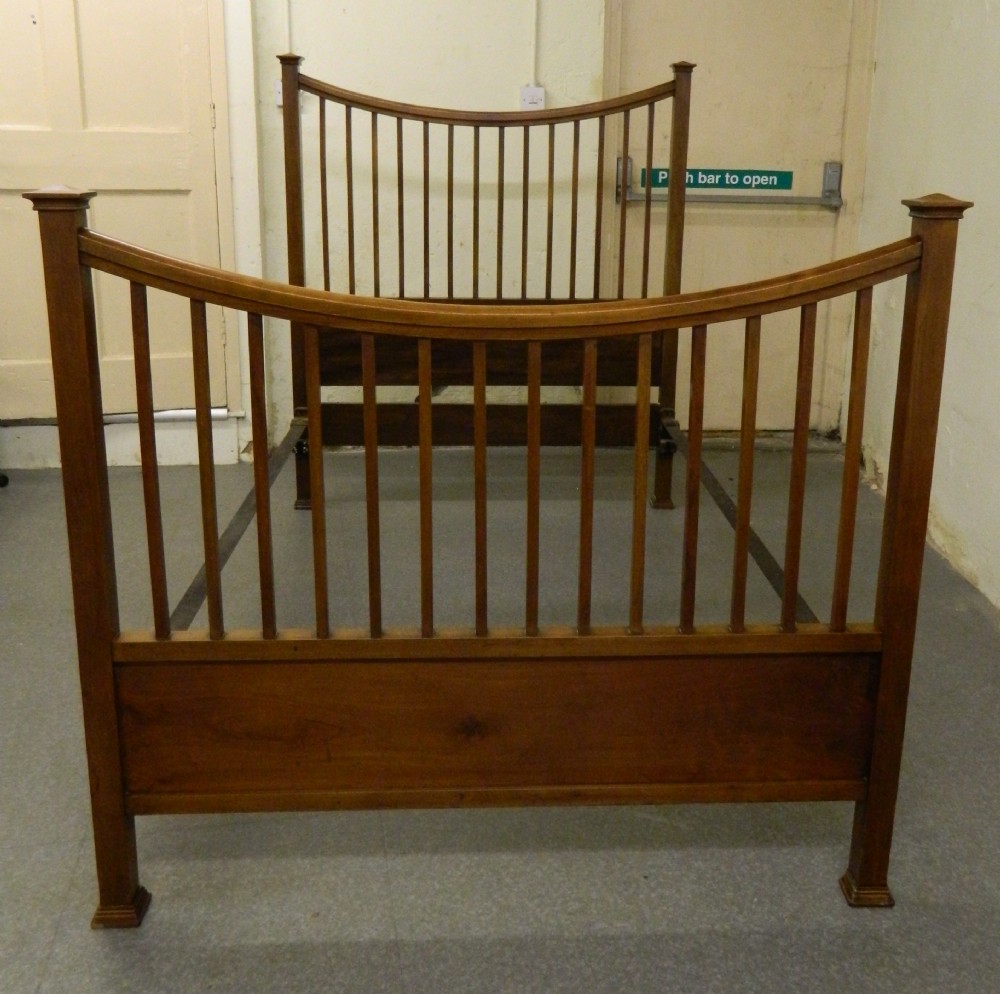 mahogany bed