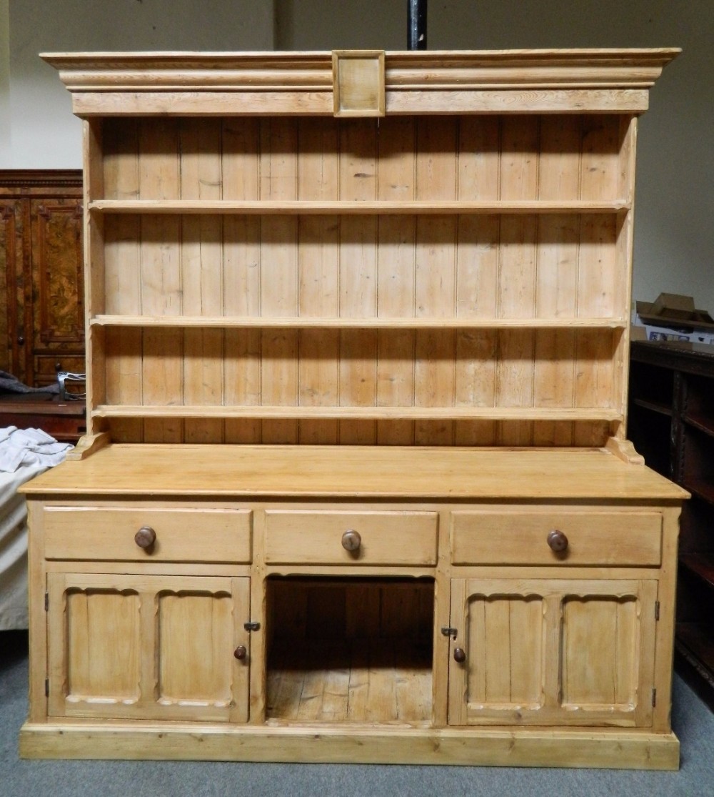 large Georgian pine dresser