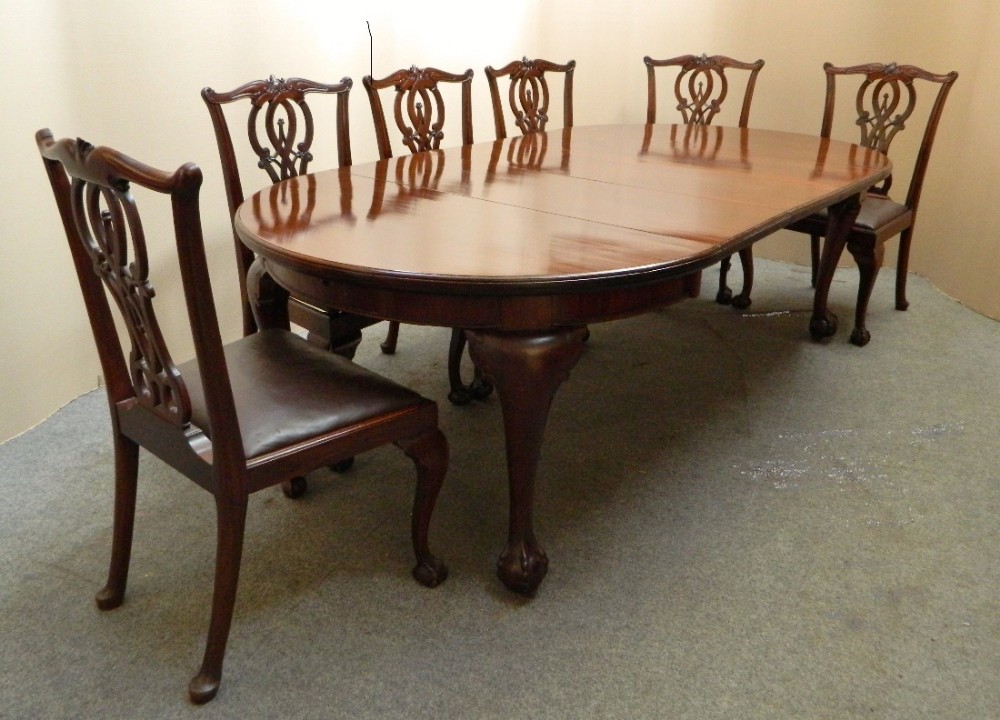 mahogany extending dining table