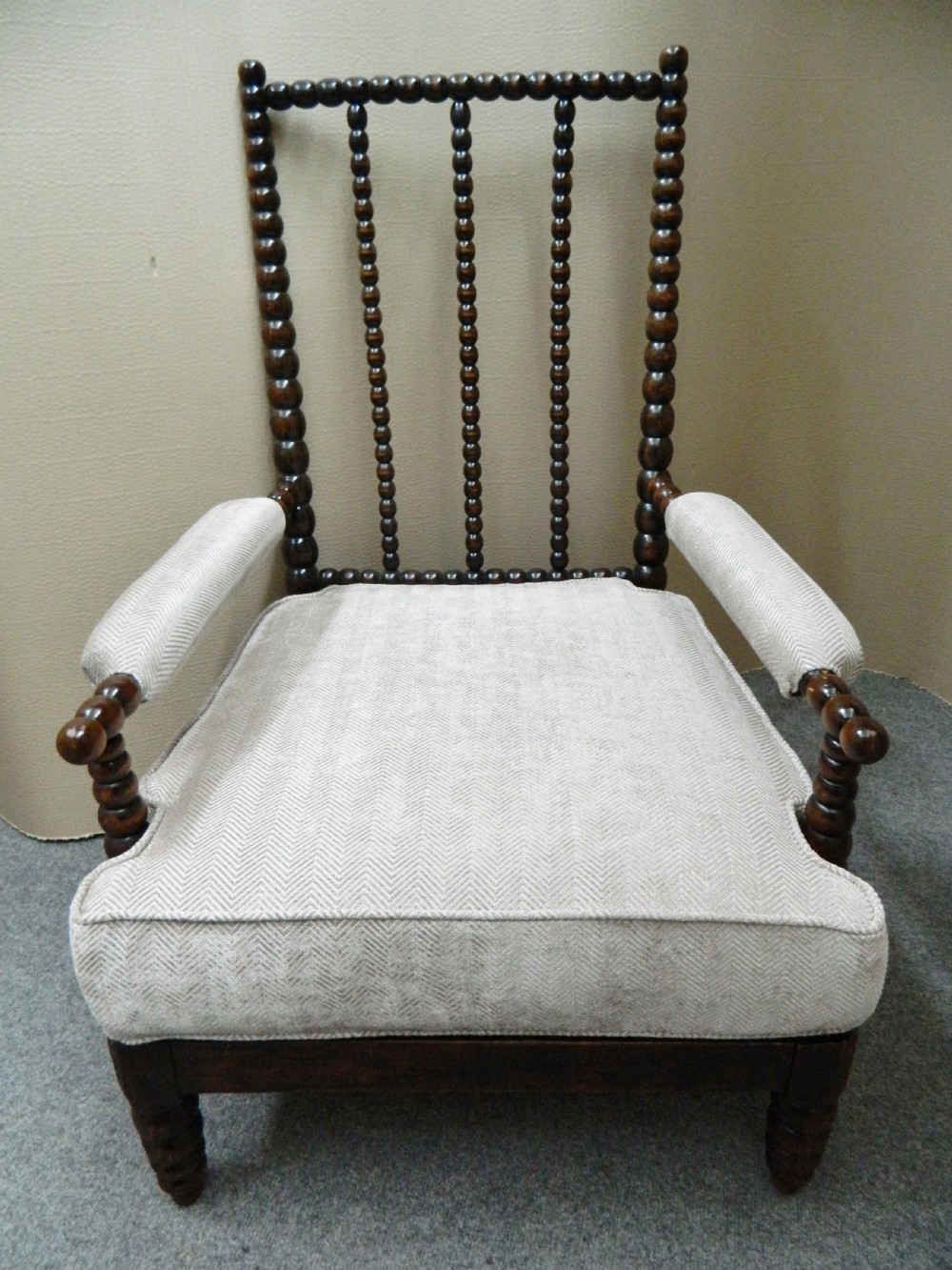 oak bobbin chair View II