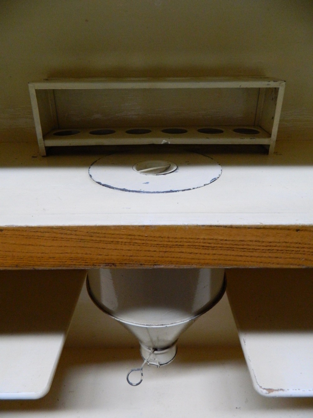 oak kitchen cupboard View VI