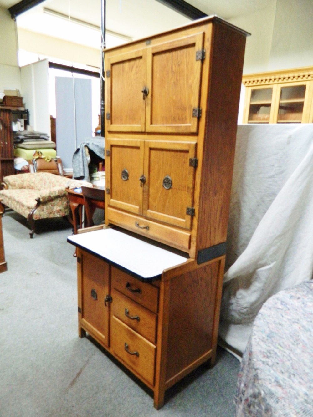 oak kitchen cupboard View VII