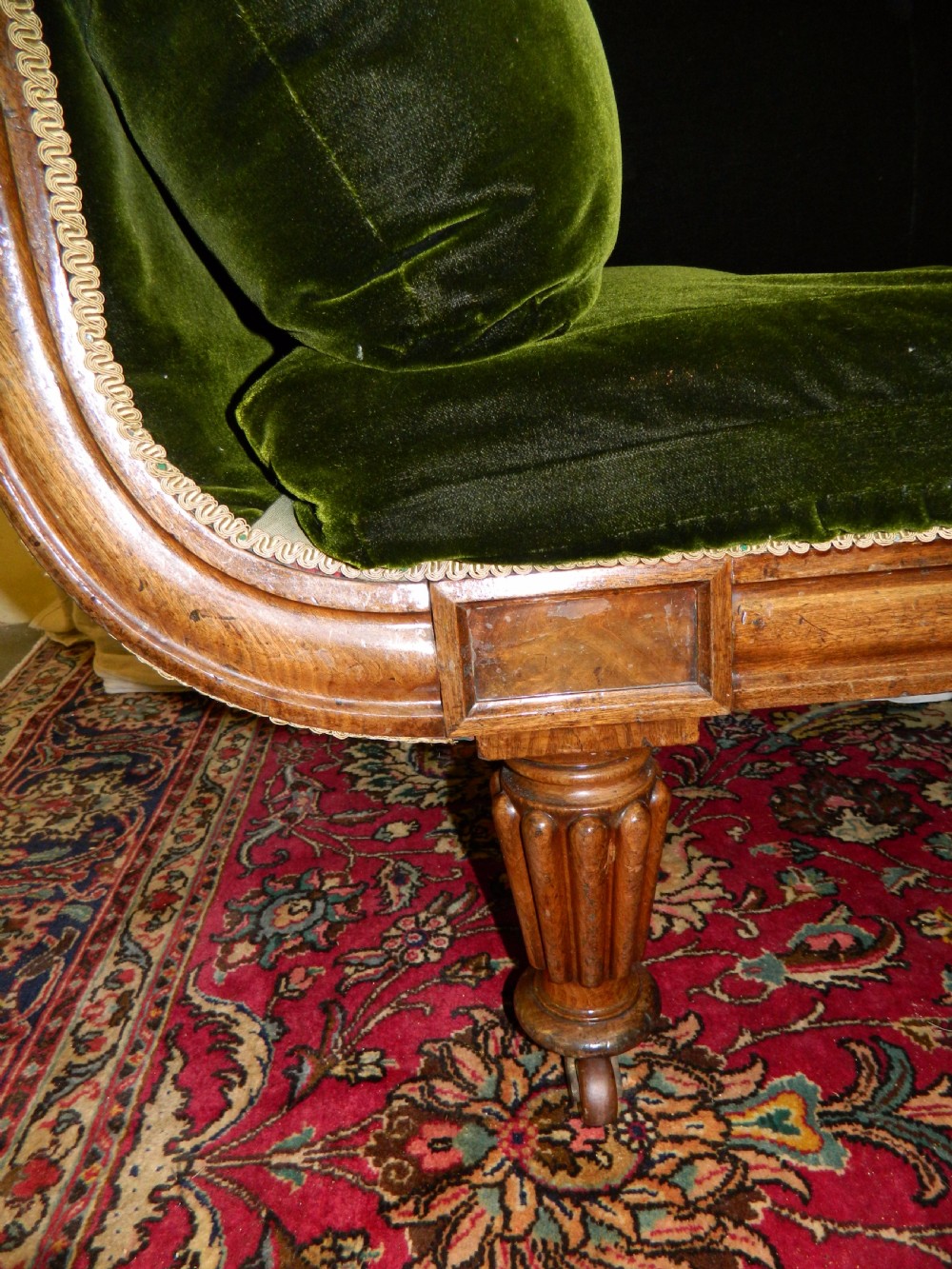 Regency sofa View V