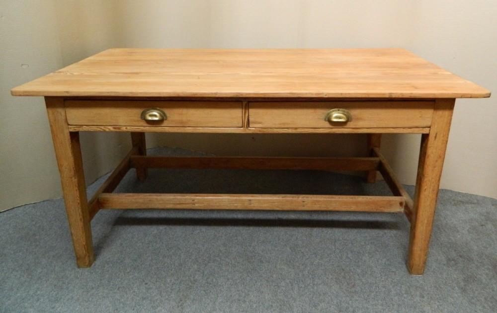 pine kitchen table View VII