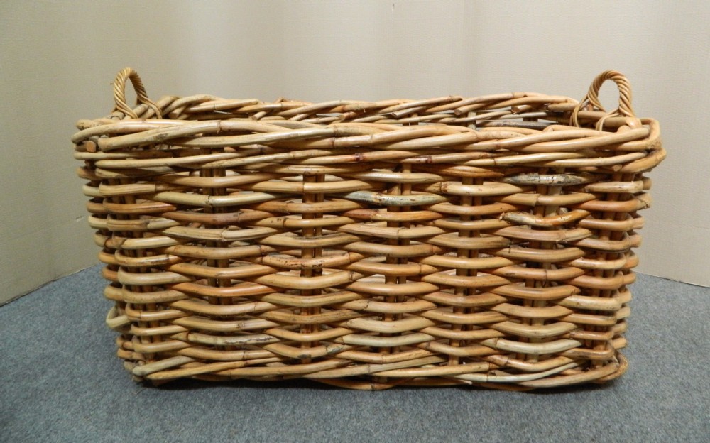 very large wicker basket View II
