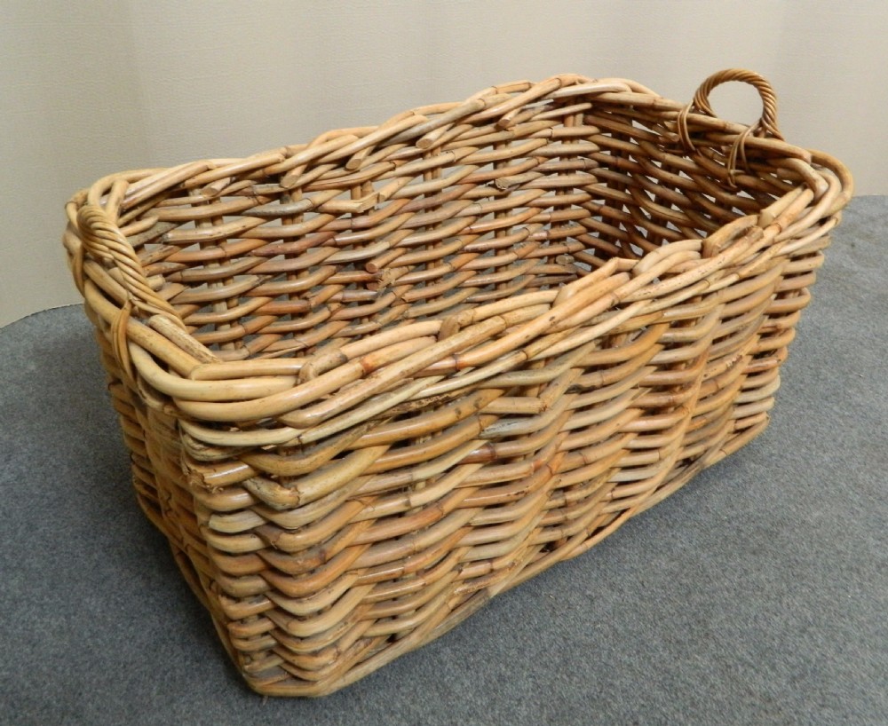very large wicker basket View VI