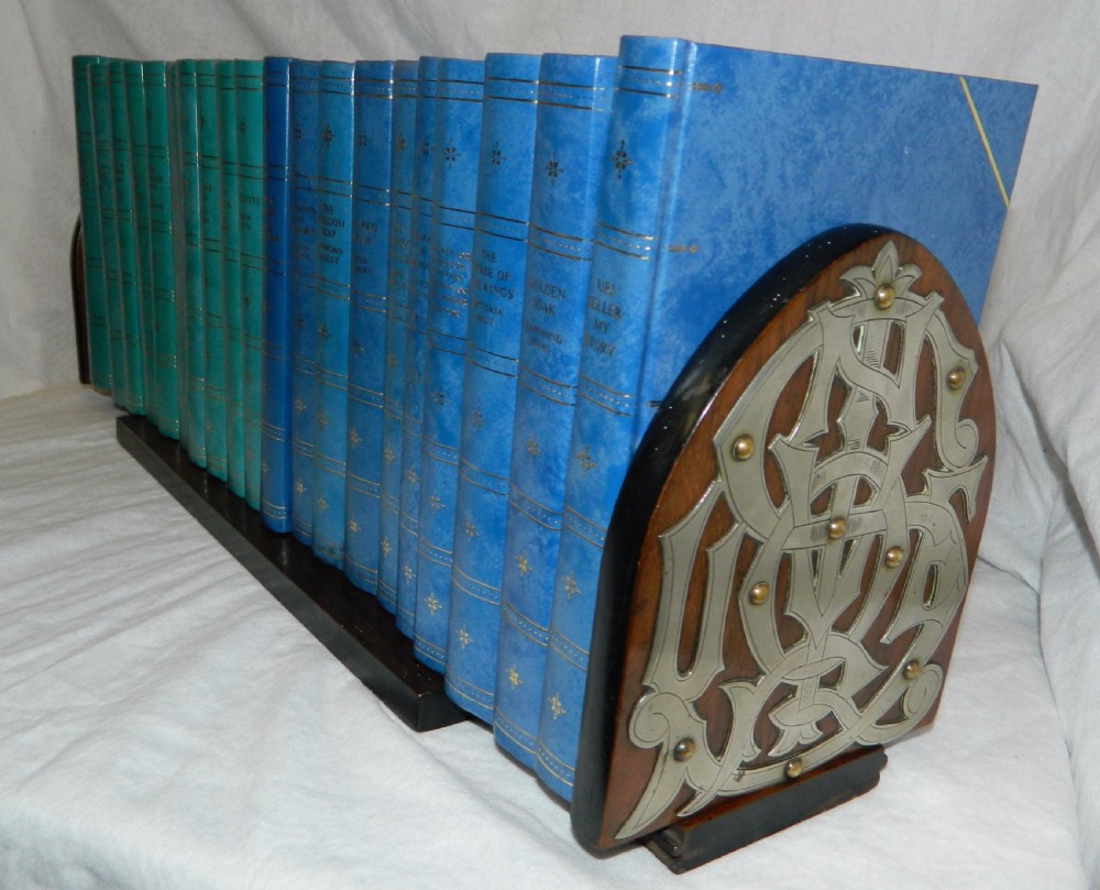 Victorian book slide  with Celtic decoration View IV