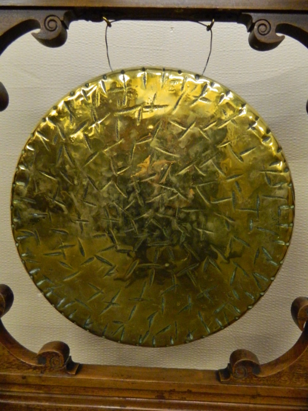 large dinner gong View IV