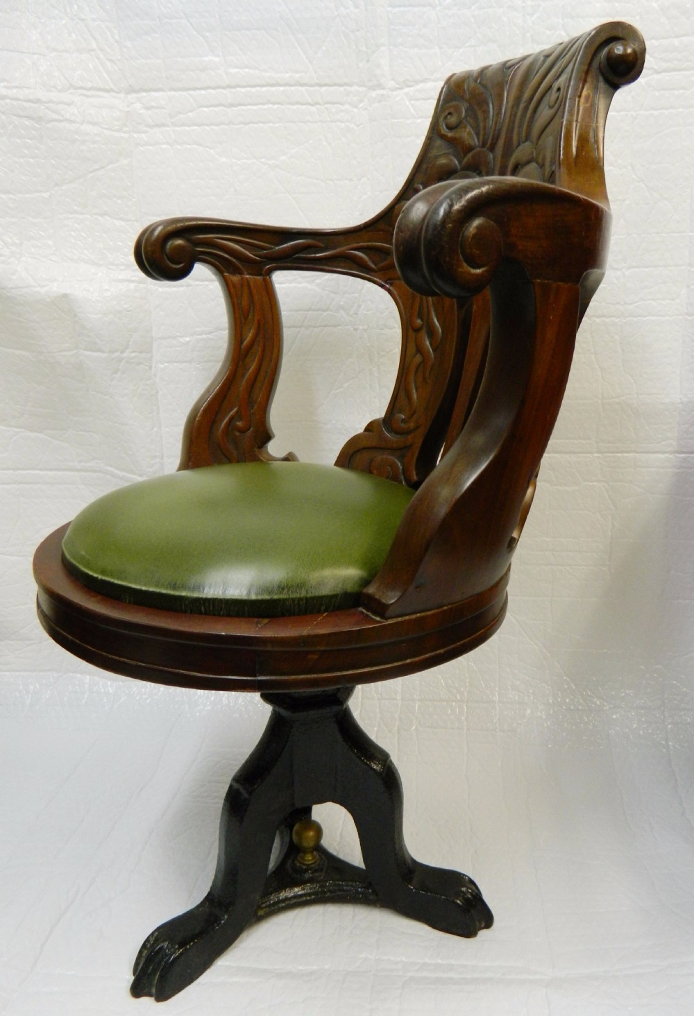 ships chair View IV